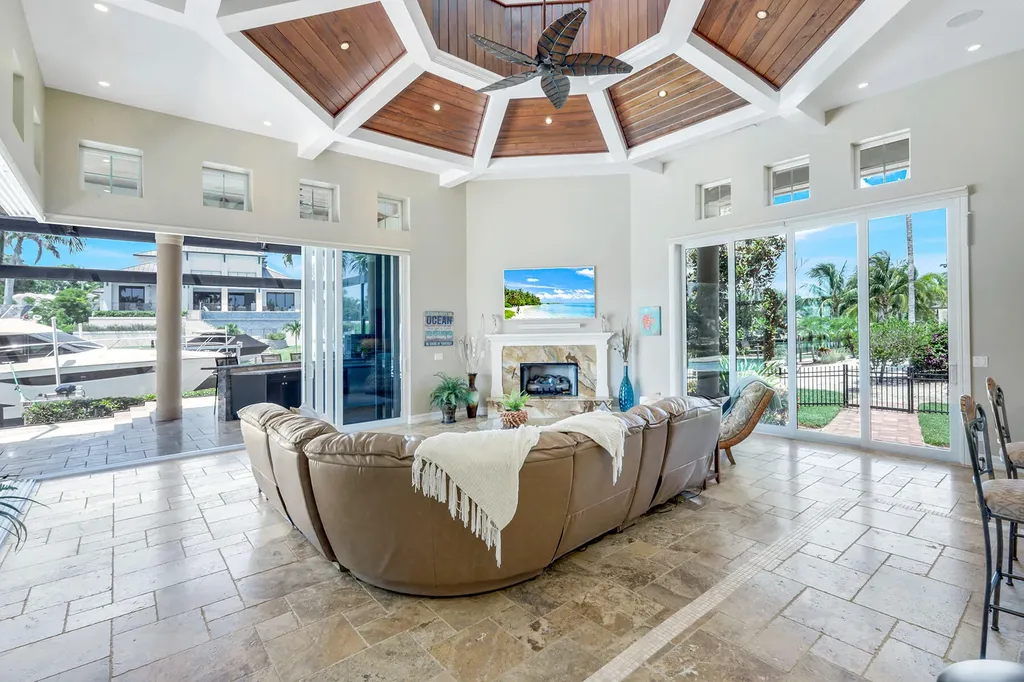 1658 Mcilvaine Court Marco Island FL 34145