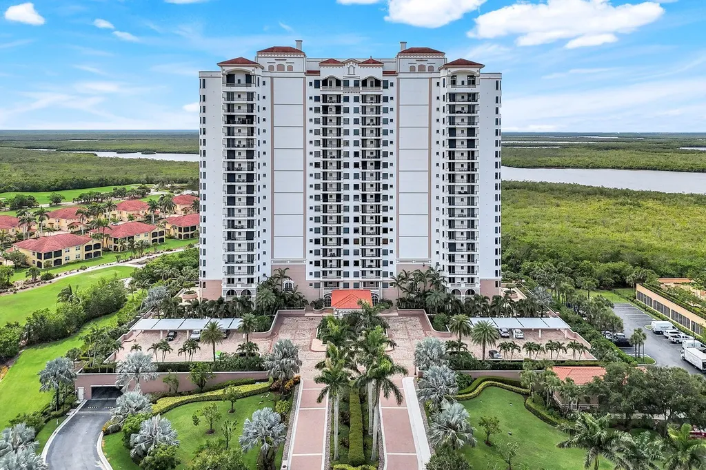 1060 Borghese Lane Naples FL 34114