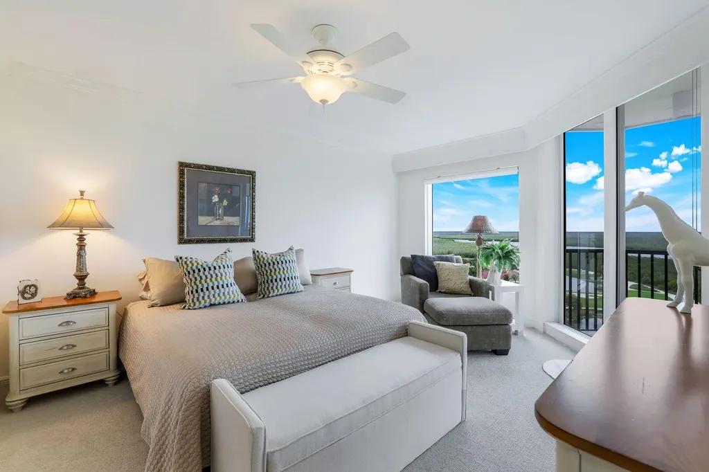 1060 Borghese Lane Naples FL 34114