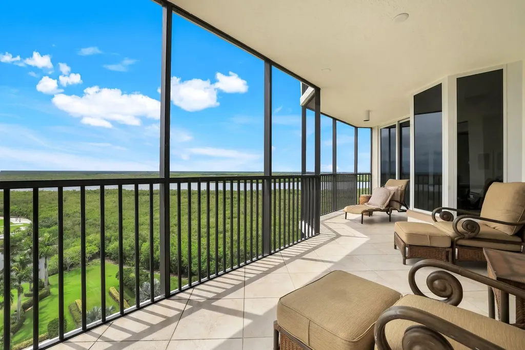 1060 Borghese Lane Naples FL 34114