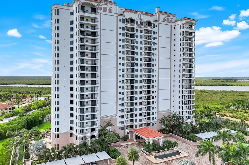 1060 Borghese Lane Naples FL 34114