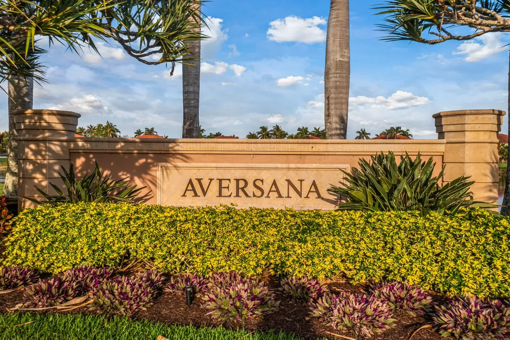 1060 Borghese Lane Naples FL 34114