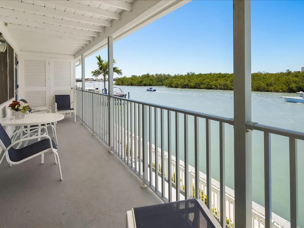 1170 Edington Marco Island FL 34145