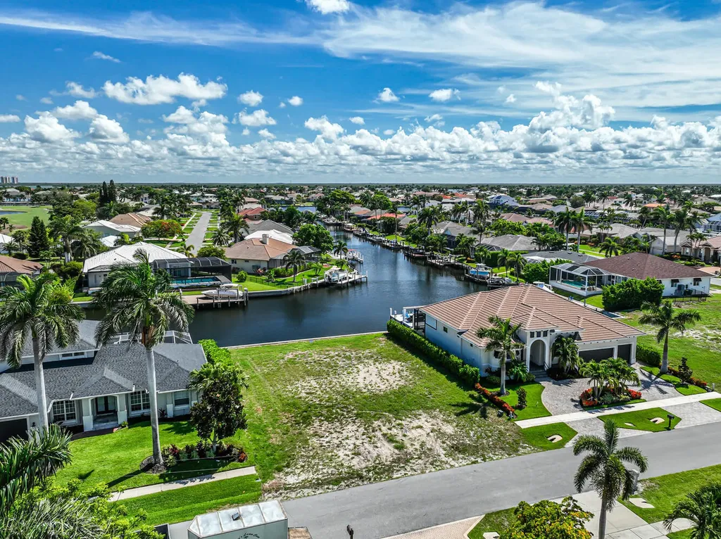 1536 Buccaneer Court Marco Island FL 34145