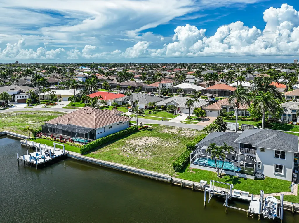 1536 Buccaneer Court Marco Island FL 34145