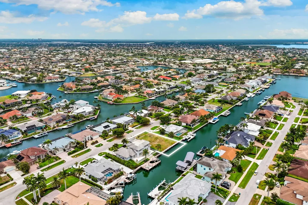 1173 Winterberry Drive Marco Island FL 34145