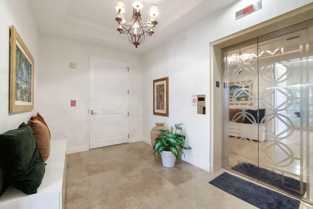 1050 Borghese Lane Naples FL 34114