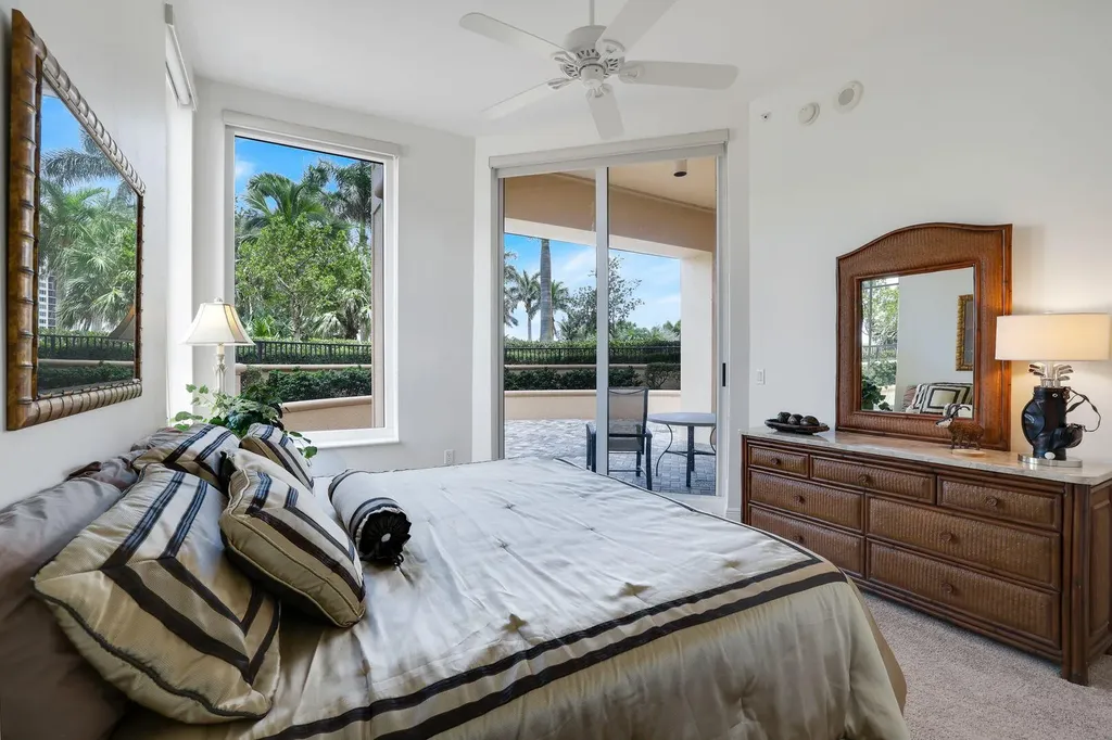 1050 Borghese Lane Naples FL 34114
