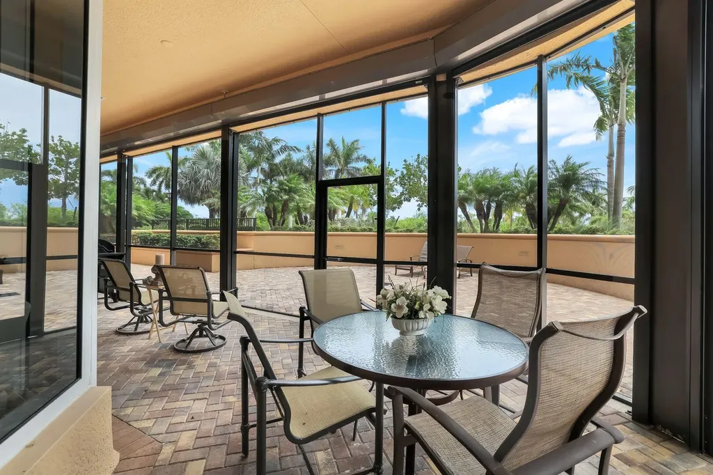 1050 Borghese Lane Naples FL 34114