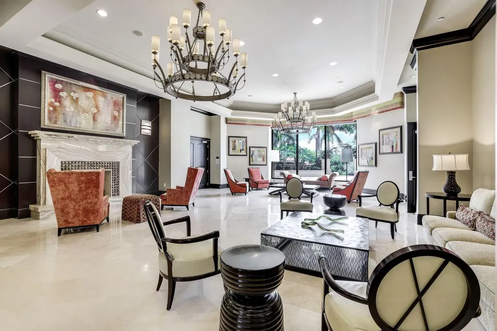 1050 Borghese Lane Naples FL 34114