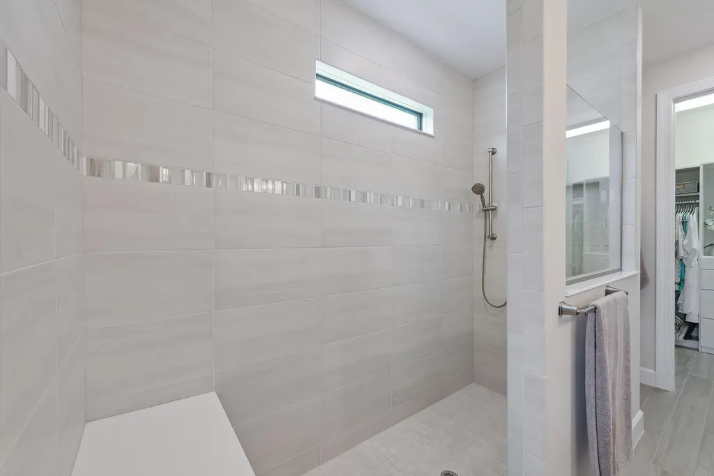 2703 Aviamar Circle Naples FL 34114