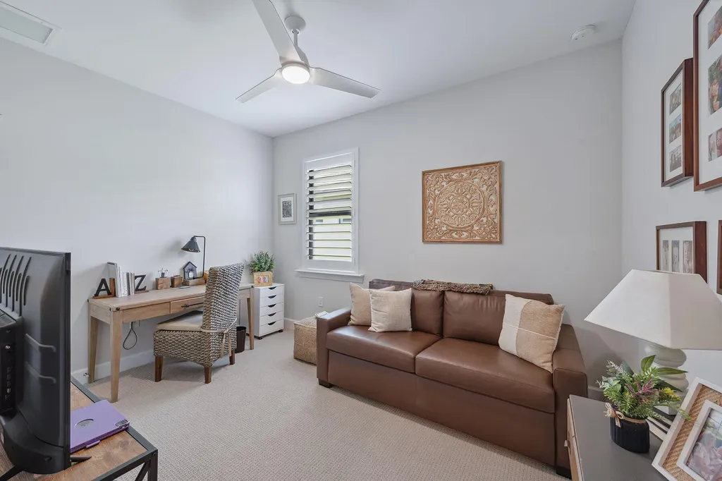 2703 Aviamar Circle Naples FL 34114