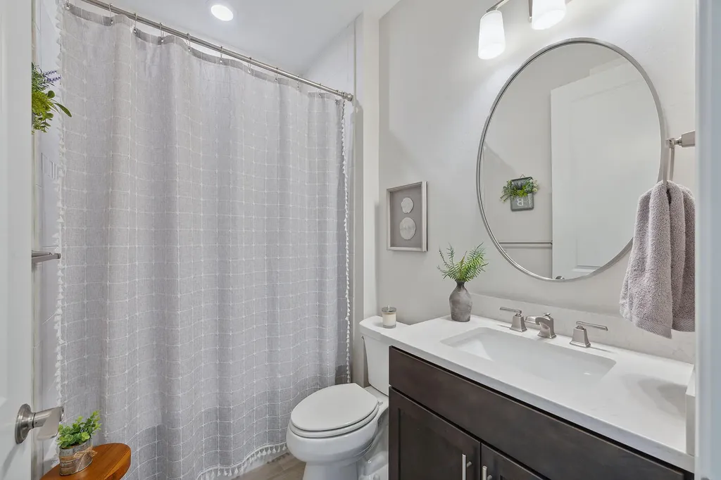 2703 Aviamar Circle Naples FL 34114