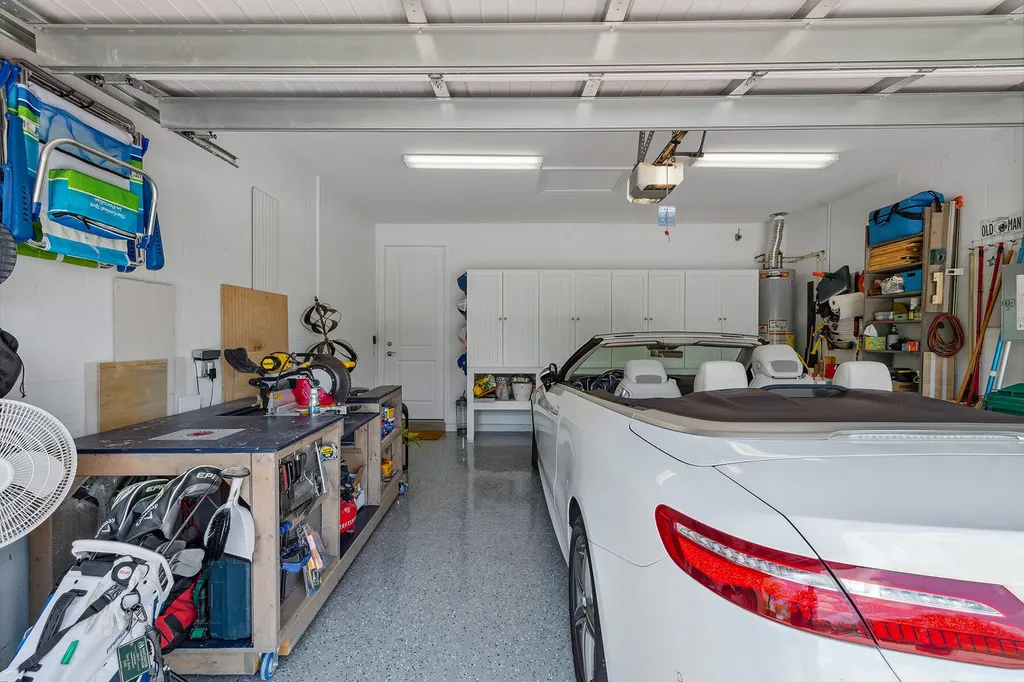 2703 Aviamar Circle Naples FL 34114