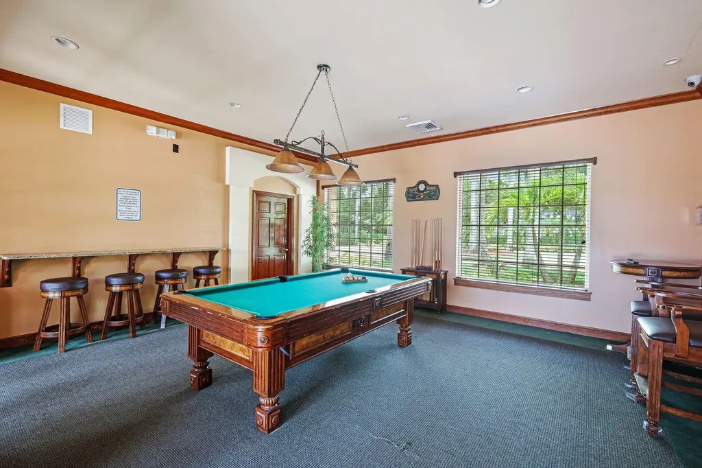 1205 Wildwood Lakes Boulevard Naples FL 34104