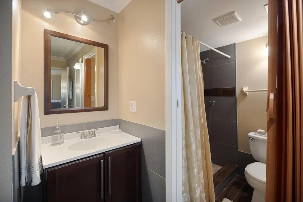 2366 E Mall Fort Myers FL 33901