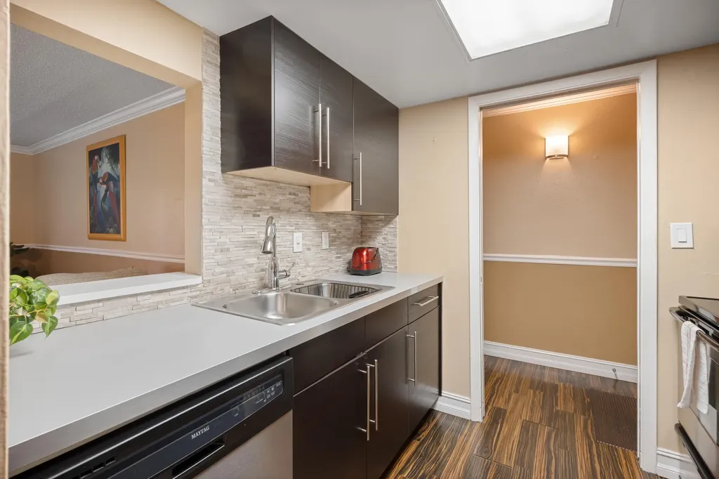 2366 E Mall Fort Myers FL 33901