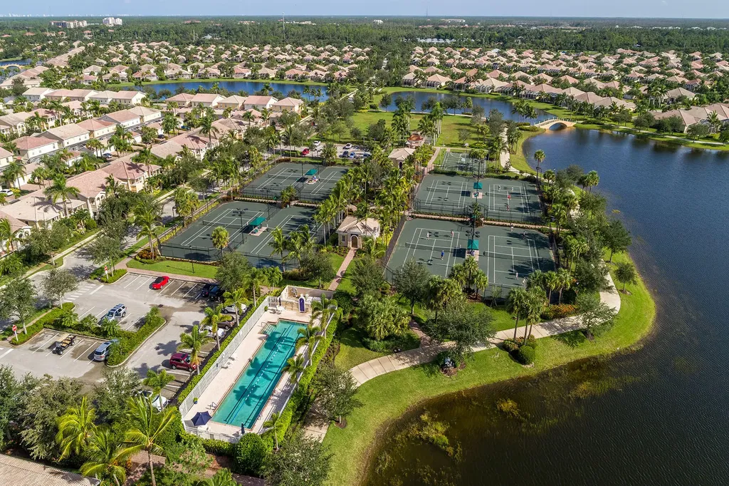 7503 Firenze Lane Naples FL 34114