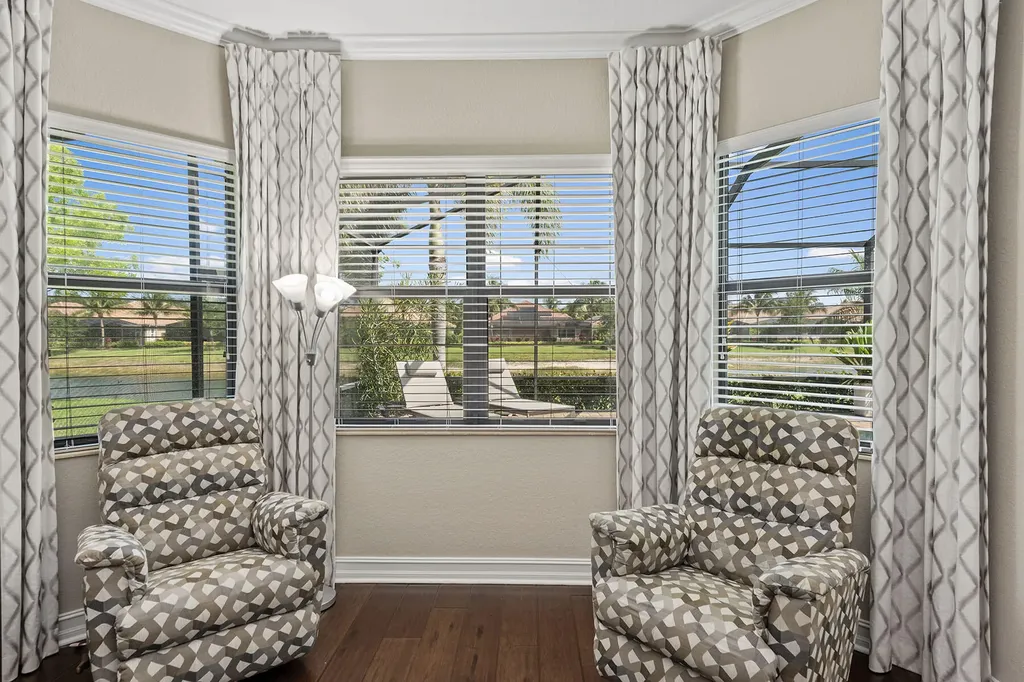 9453 Carmini Court Naples FL 34114