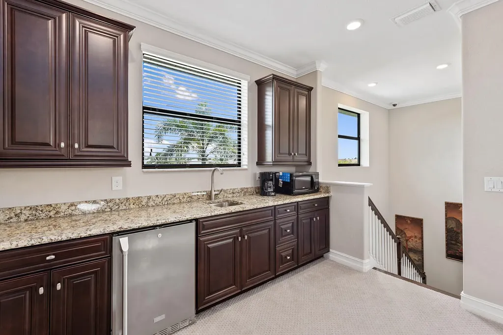 9453 Carmini Court Naples FL 34114