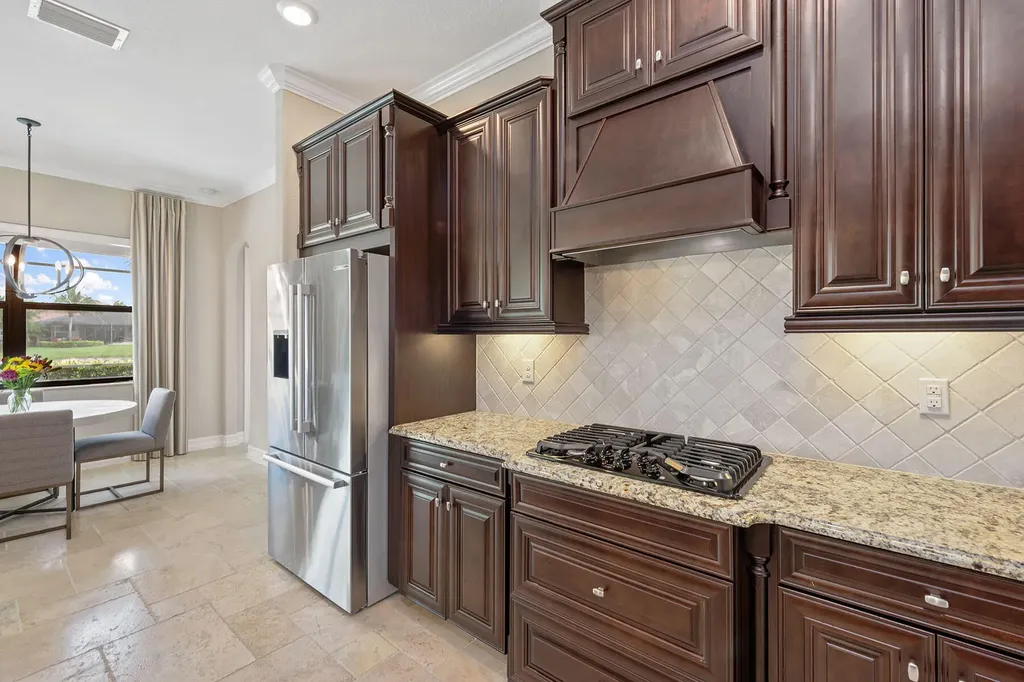 9453 Carmini Court Naples FL 34114