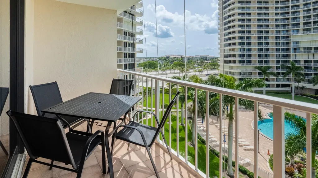 440 Seaview Court Marco Island FL 34145