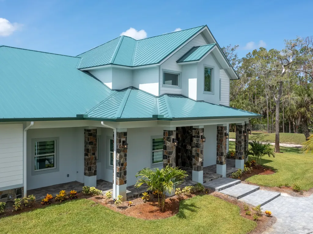 256 Price Street Naples FL 34113