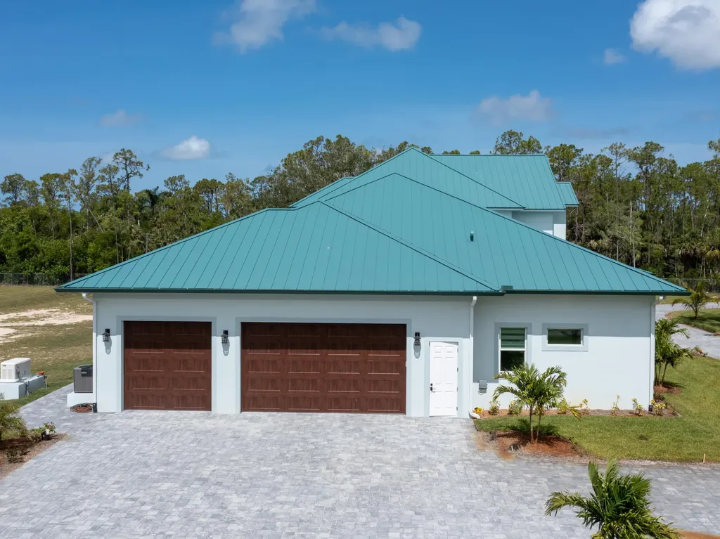 256 Price Street Naples FL 34113