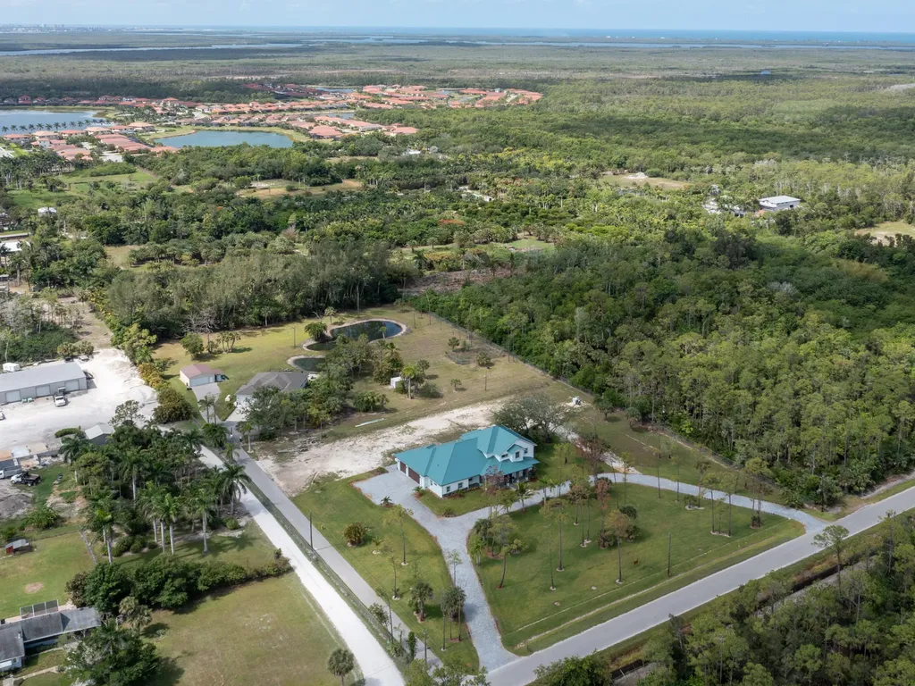 256 Price Street Naples FL 34113