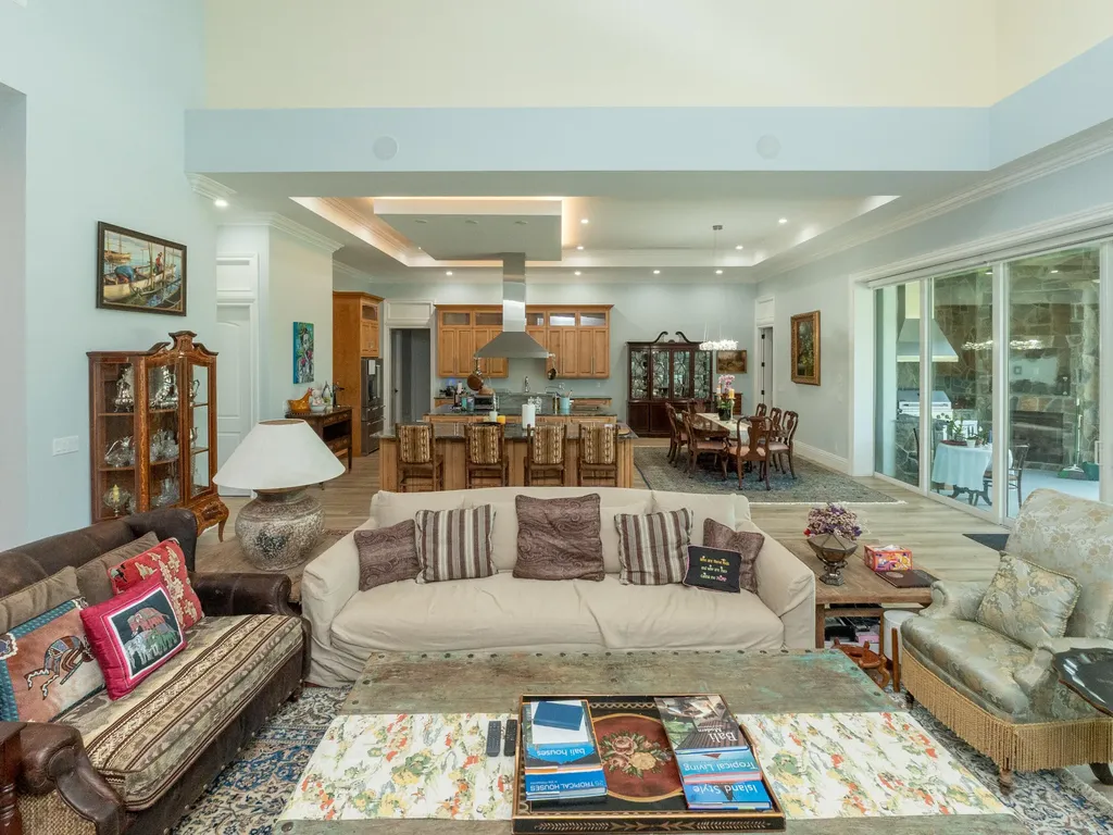 256 Price Street Naples FL 34113