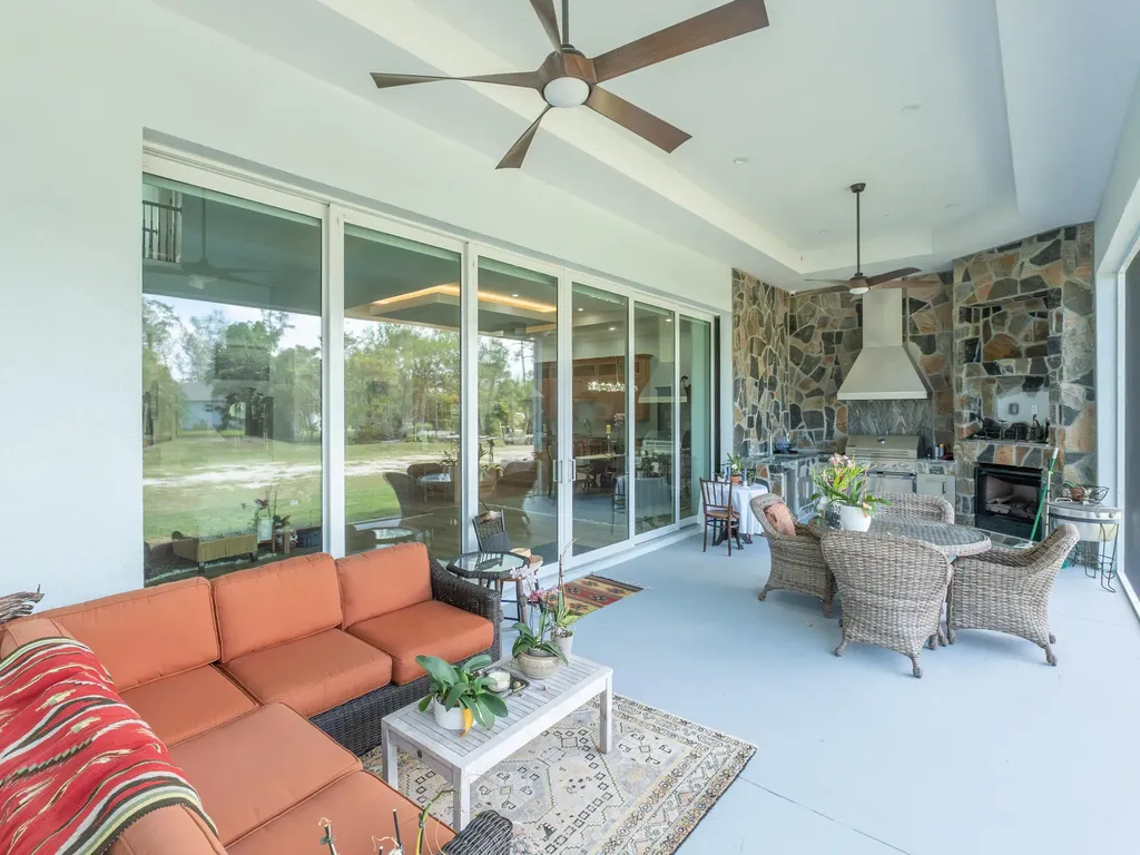 256 Price Street Naples FL 34113