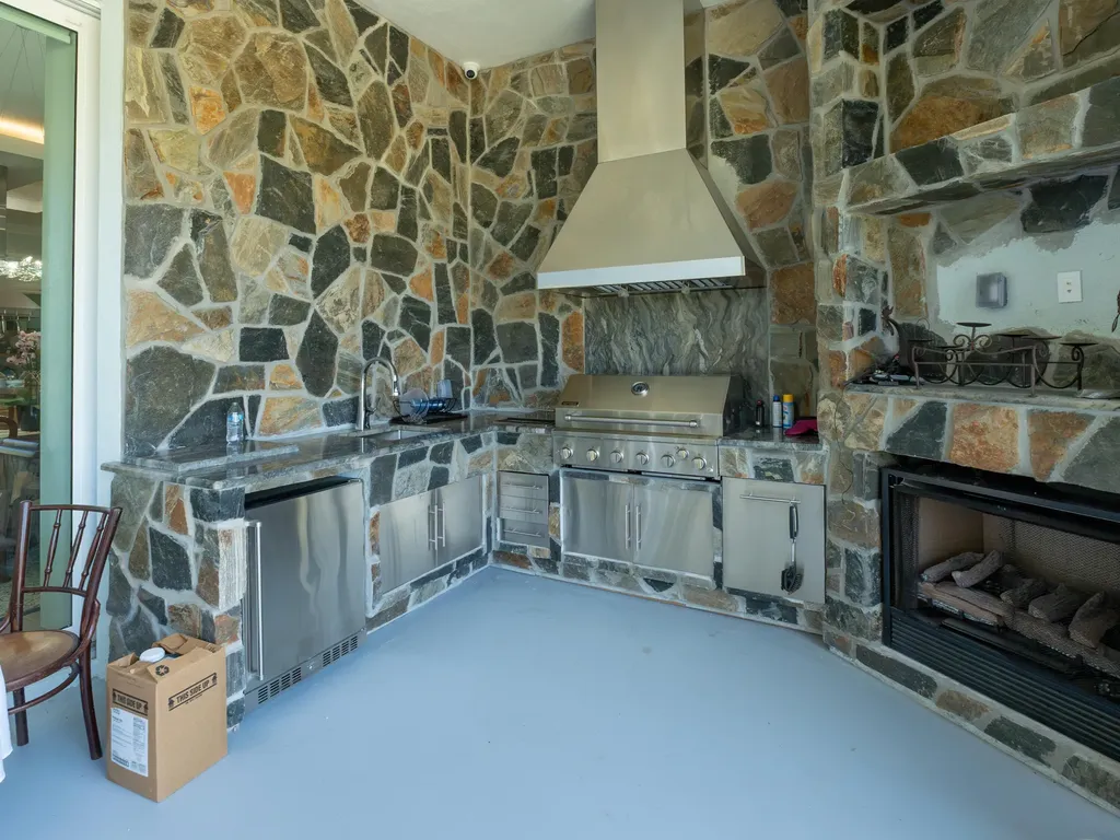 256 Price Street Naples FL 34113