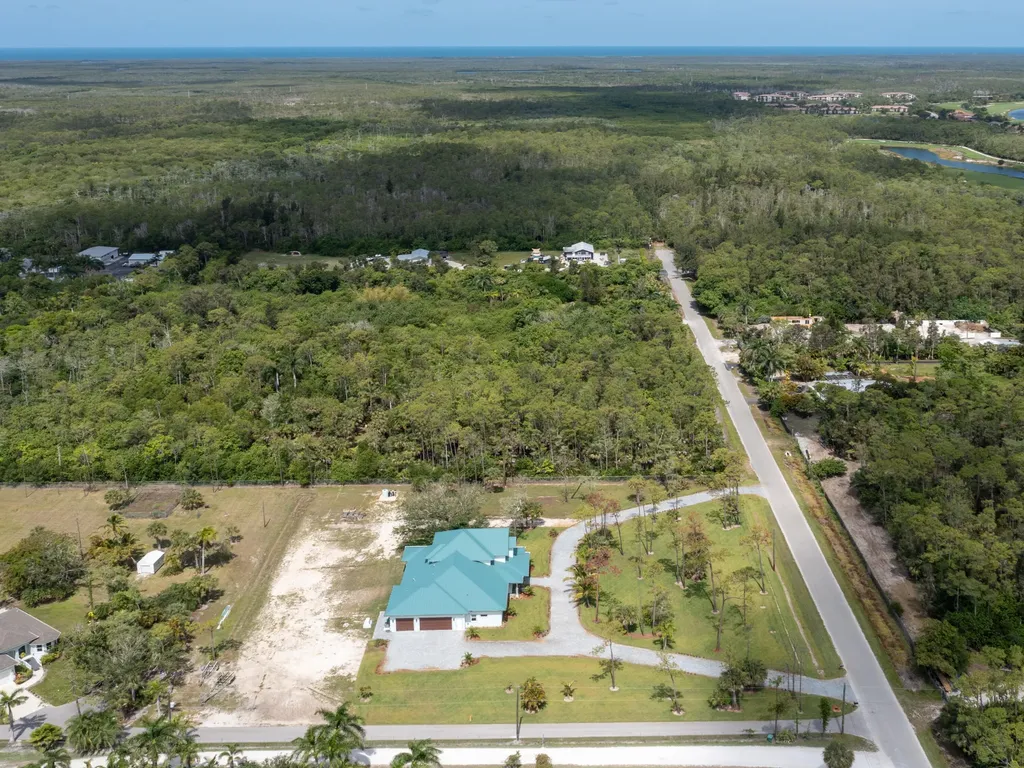 256 Price Street Naples FL 34113