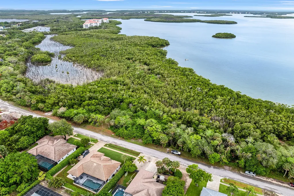 2023 Sheffield Avenue Marco Island FL 34145