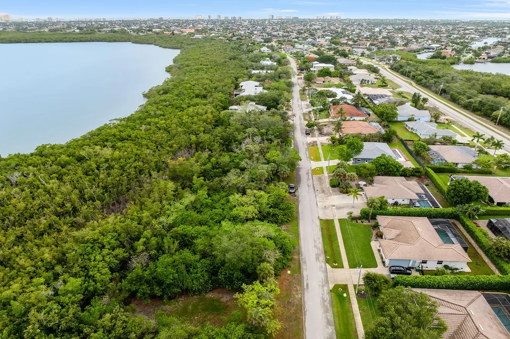 2023 Sheffield Avenue Marco Island FL 34145