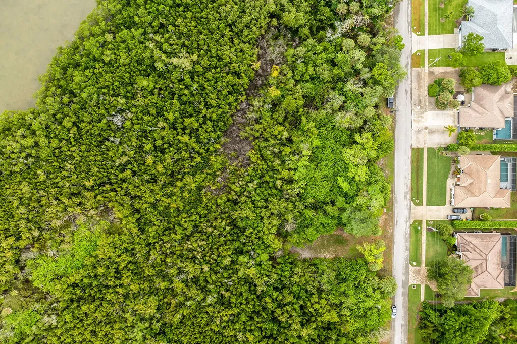 2023 Sheffield Avenue Marco Island FL 34145