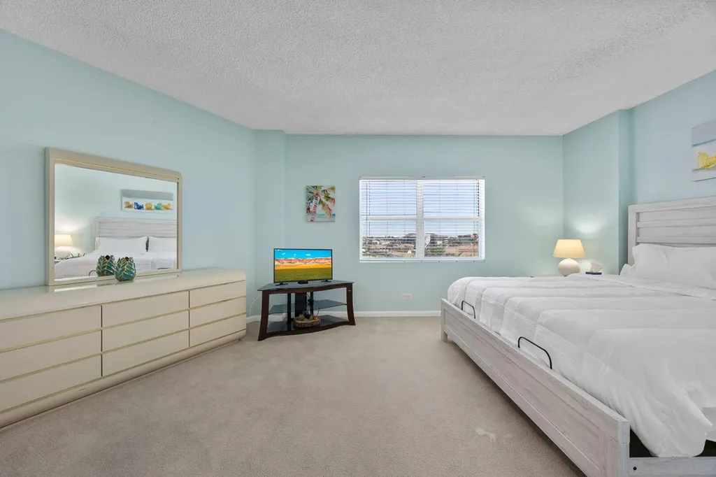 220 Seaview Court Marco Island FL 34145