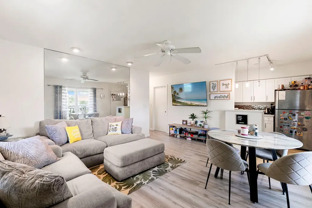 235 Seaview Court Marco Island FL 34145