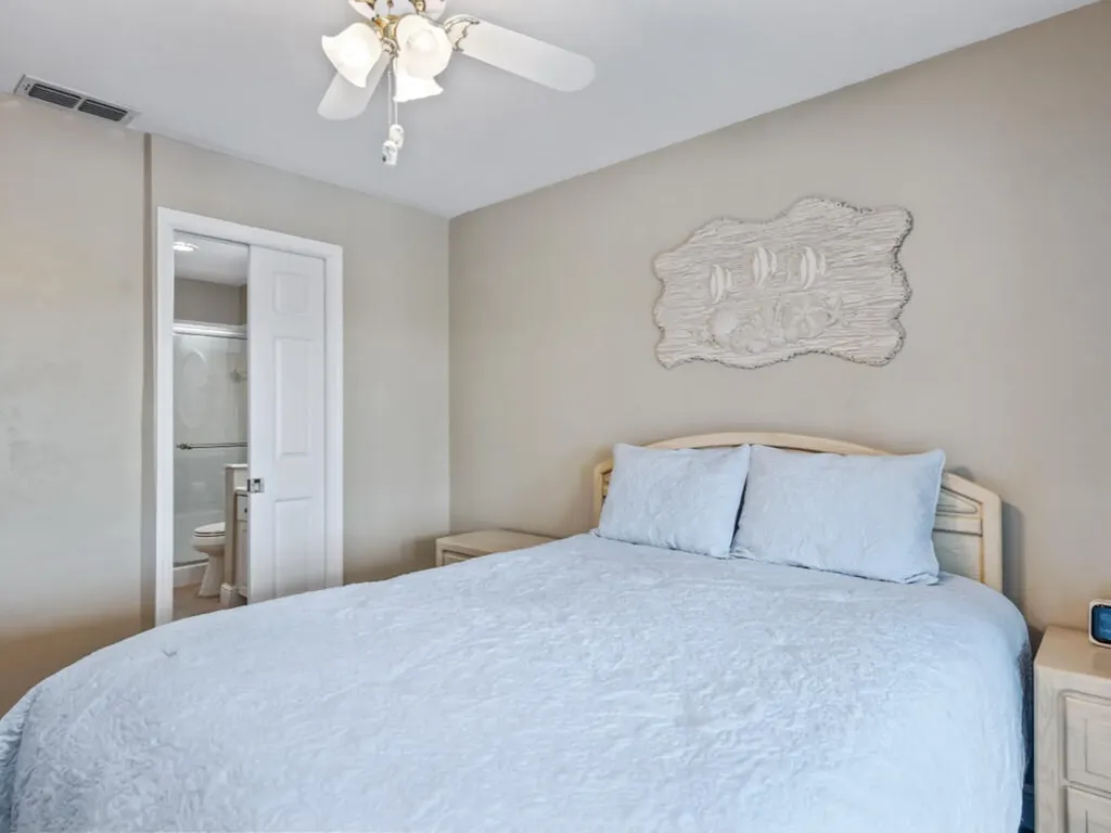 1315 Mainsail Drive Naples FL 34114