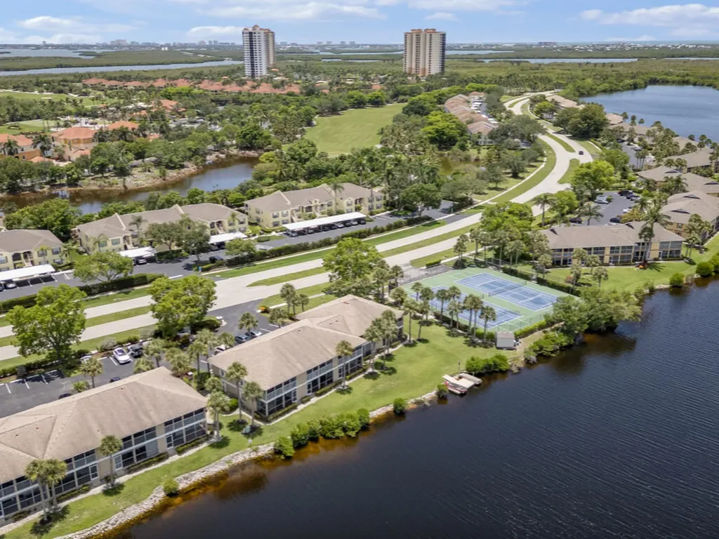 1315 Mainsail Drive Naples FL 34114