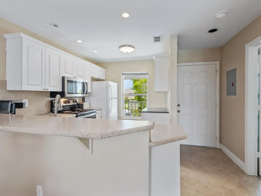 1315 Mainsail Drive Naples FL 34114