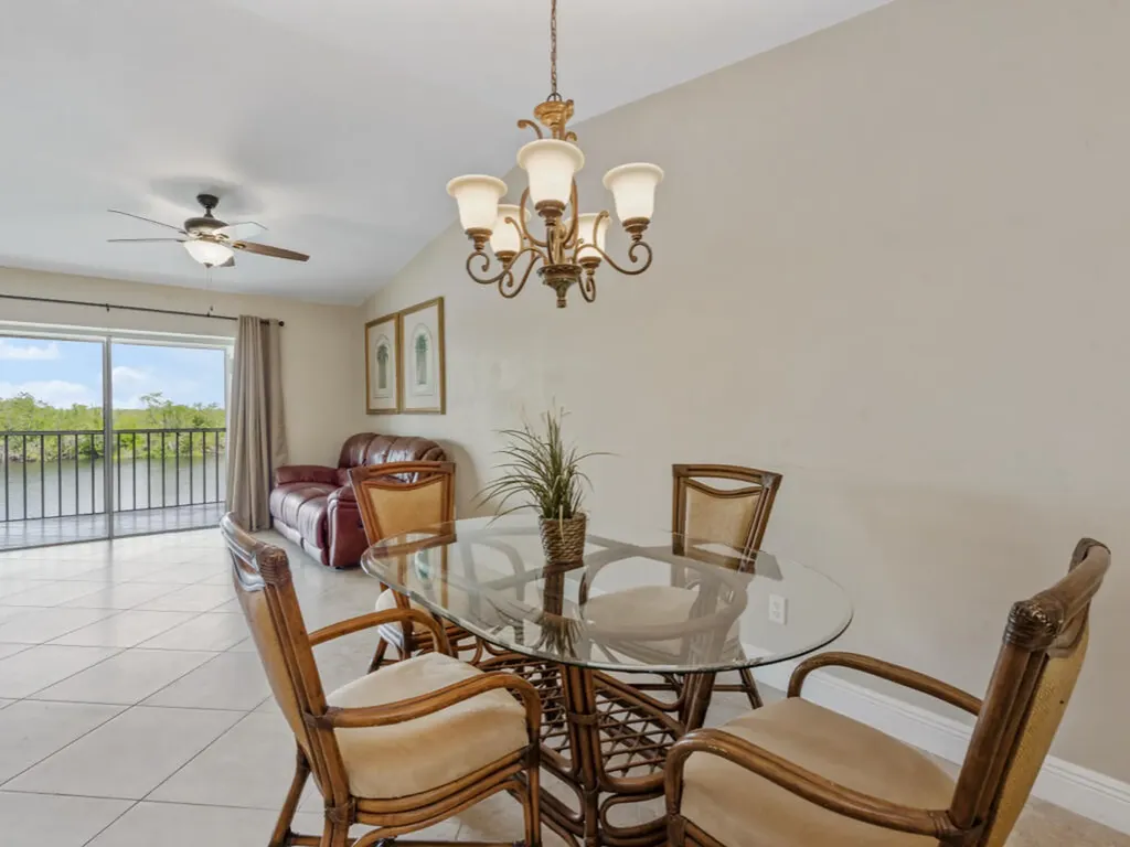 1315 Mainsail Drive Naples FL 34114