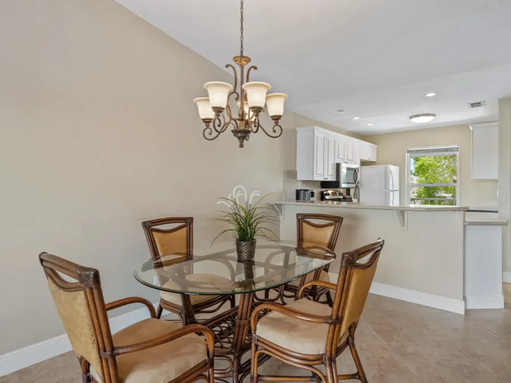 1315 Mainsail Drive Naples FL 34114