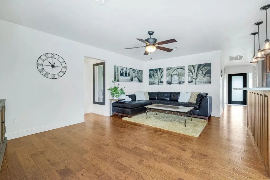 284 Polynesia Court Marco Island FL 34145