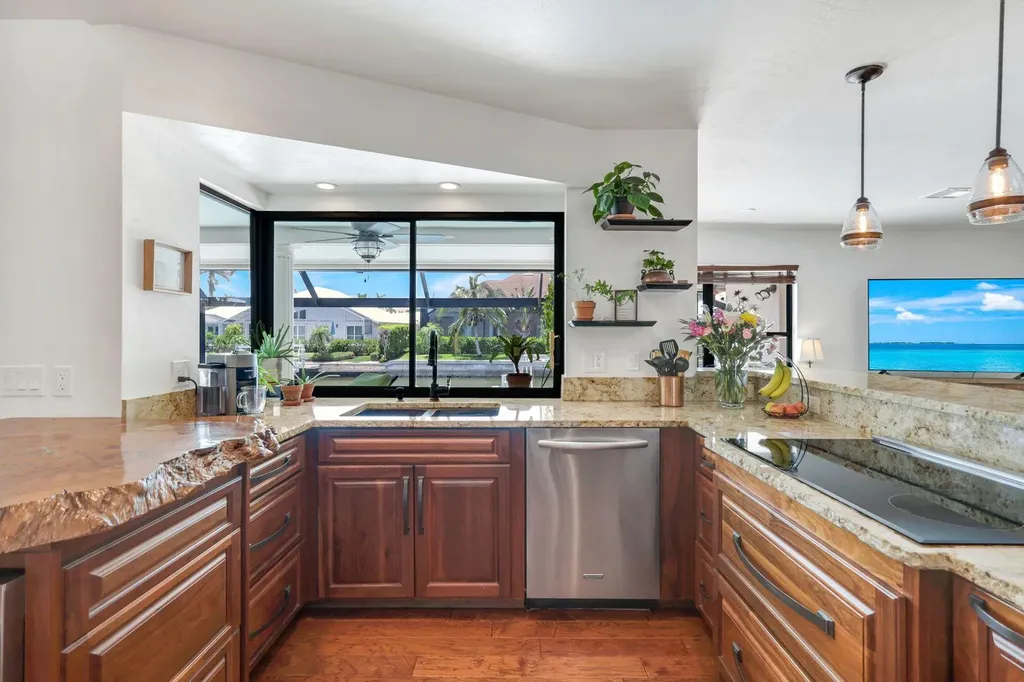 284 Polynesia Court Marco Island FL 34145