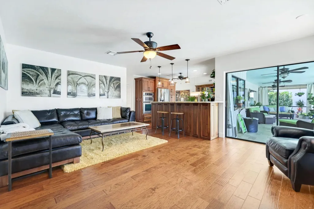 284 Polynesia Court Marco Island FL 34145