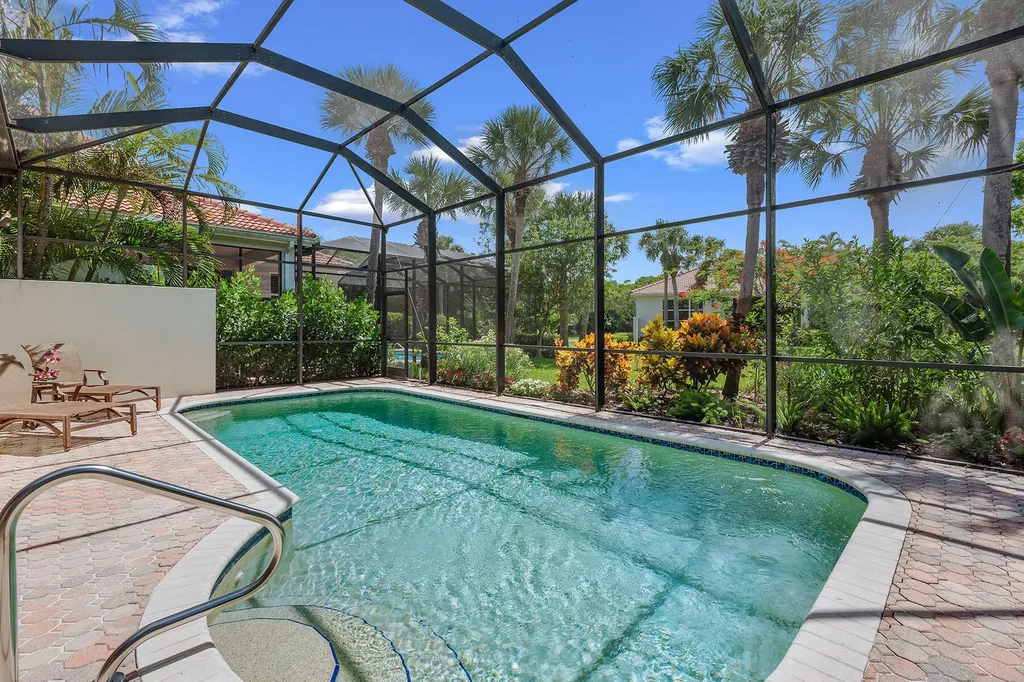 8556 Pepper Tree Way Naples FL 34114