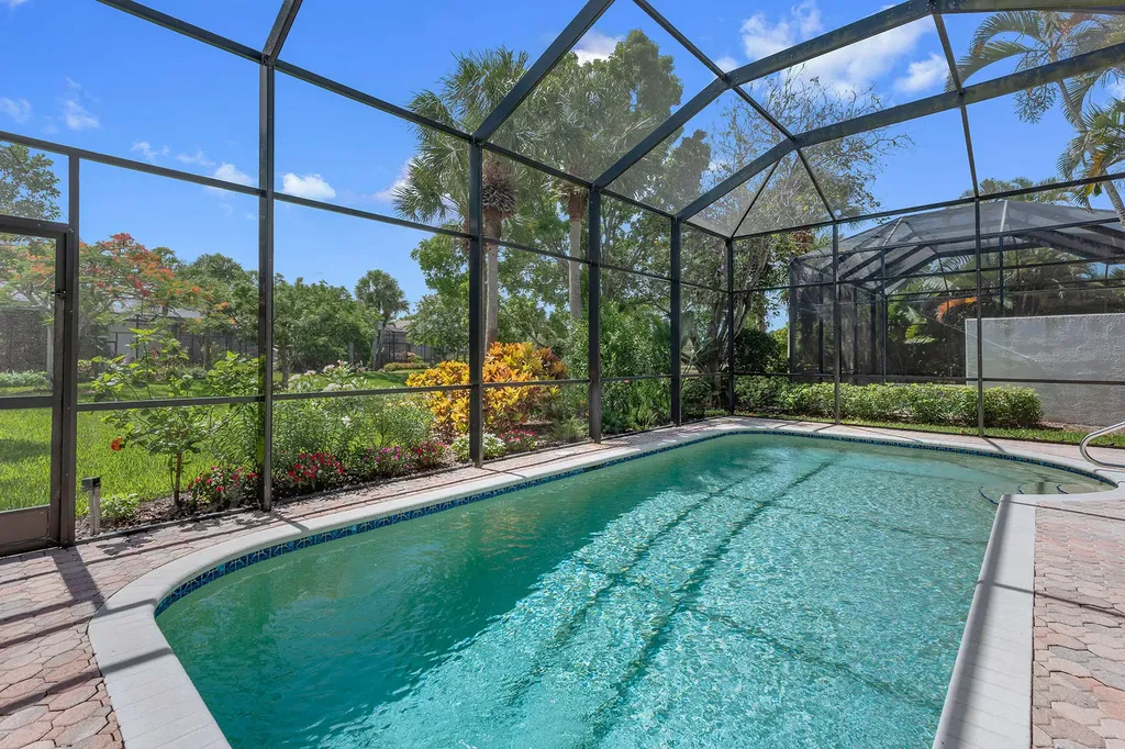 8556 Pepper Tree Way Naples FL 34114