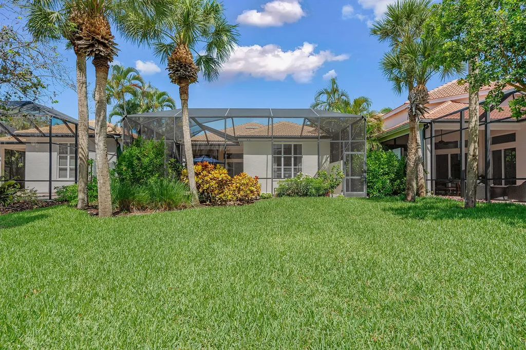 8556 Pepper Tree Way Naples FL 34114