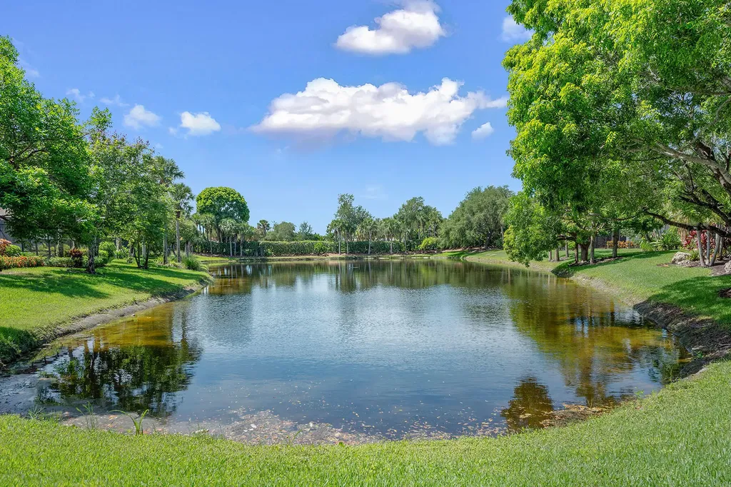 8556 Pepper Tree Way Naples FL 34114